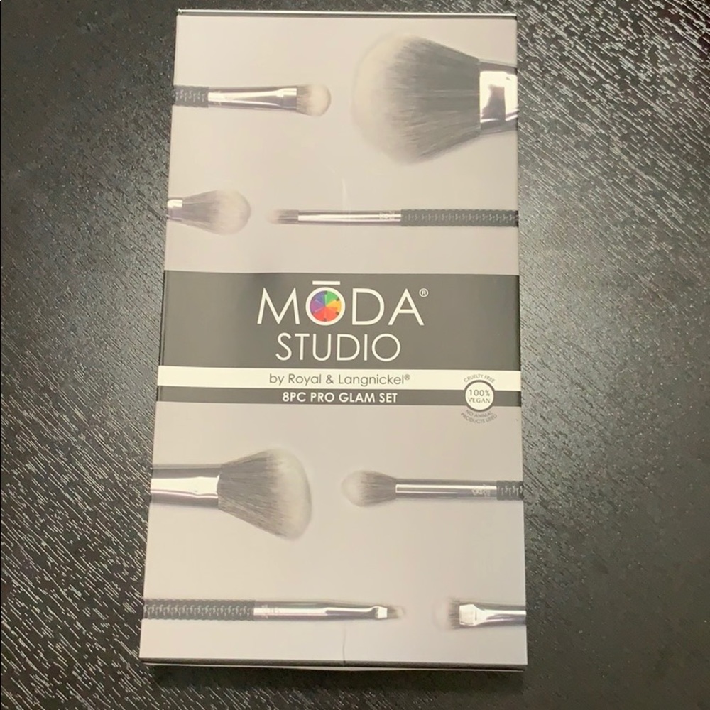 Moda studio 8 pc brush set - very soft !